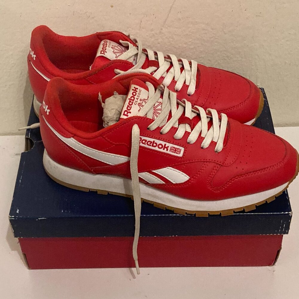 Red Reebok Classics, Legacy, Women's 10 US, Men's Size 8.5 US/41 EUR / 7.5 UK